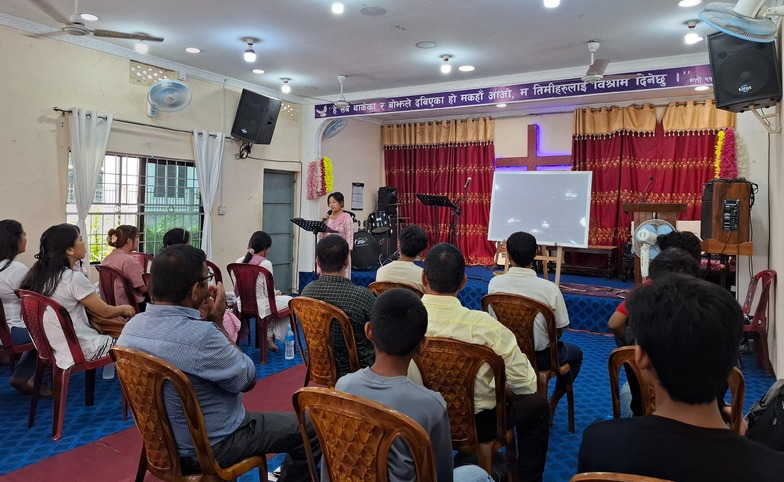 Rama presenteert op de discipelschaptraining