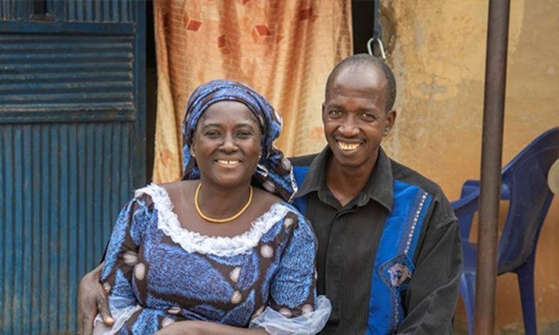 Voorganger Emmanuel Maigairi en zijn vrouw